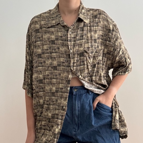 VINTAGE CAMPIA SQUARE PLAID TAN AND BLACK BUTTON DOWN SHIRT - XL - Picture 3 of 10